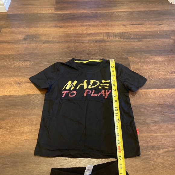 NEW BOYS MADE TO PLAY TOP & SHORTS COTTON SZ 5 - Picture 9 of 12